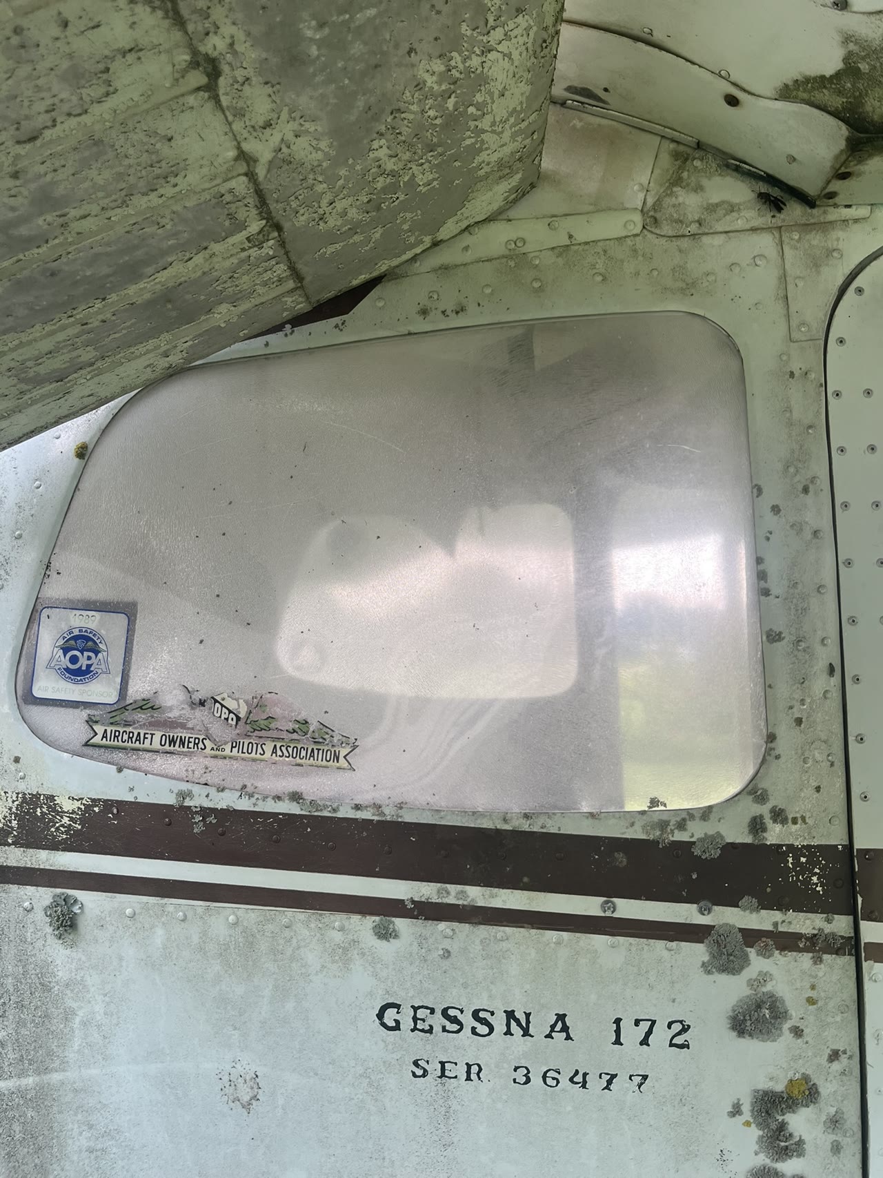 Cessna model and serial marking photographed during the initial documentation of N8777B.